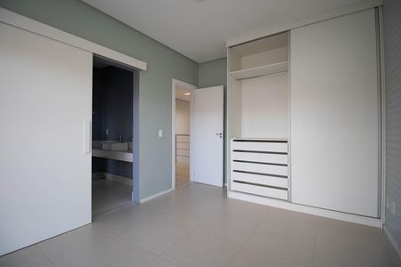 Casa de condomínio para alugar com 485m², 4 quartos e 3 vagas Casa de condomínio para alugar com 485m², 4 quartos e 3 vagasSuíte 2