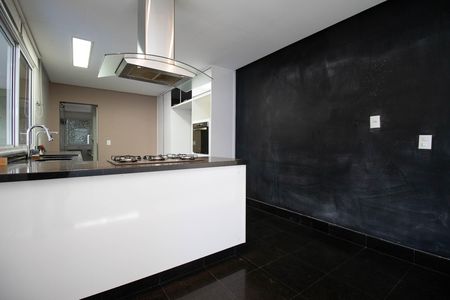 Casa de condomínio para alugar com 485m², 4 quartos e 3 vagas Casa de condomínio para alugar com 485m², 4 quartos e 3 vagasCozinha