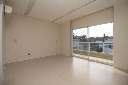 Casa de condomínio para alugar com 485m², 4 quartos e 3 vagas Casa de condomínio para alugar com 485m², 4 quartos e 3 vagasSuíte Master