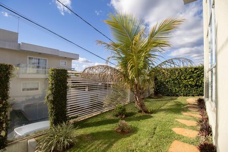 Casa de condomínio para alugar com 485m², 4 quartos e 3 vagas Casa de condomínio para alugar com 485m², 4 quartos e 3 vagasJardim