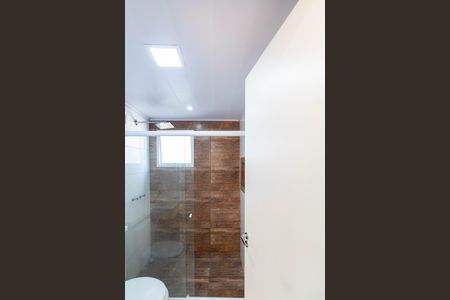 Banheiro de apartamento para alugar com 2 quartos, 44m² em Campo Grande, Rio de Janeiro