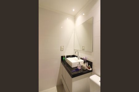 Apartamento à venda com 97m², 2 quartos e 1 vagaBanheiro Social