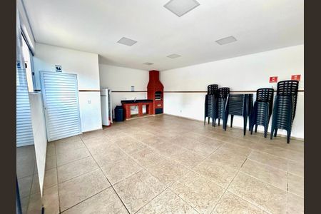 Apartamento para alugar com 42m², 2 quartos e 1 vaga Apartamento para alugar com 42m², 2 quartos e 1 vagaÁrea comum - Salão de festas