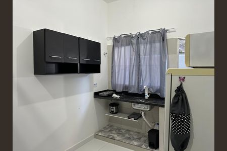 Studio para alugar com 20m², 1 quarto e 1 vaga Studio para alugar com 20m², 1 quarto e 1 vagaKitnet