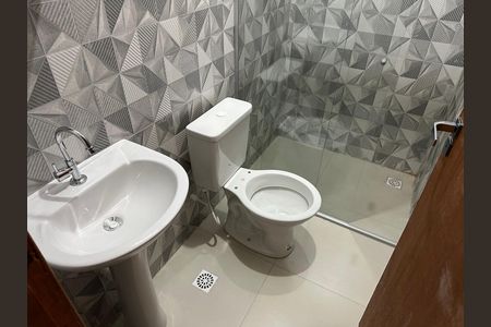 Studio para alugar com 20m², 1 quarto e 1 vaga Studio para alugar com 20m², 1 quarto e 1 vagaBanheiro