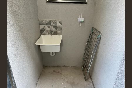 Studio para alugar com 20m², 1 quarto e 1 vaga Studio para alugar com 20m², 1 quarto e 1 vagaÁrea de Serviço