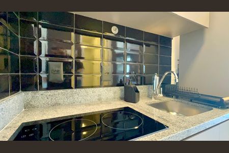 Cozinha - Armários de kitnet/studio para alugar com 1 quarto, 26m² em Pinheiros, São Paulo