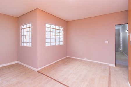 Casa para alugar com 3 quartos, 180m² em Vila Portugal, São Paulo