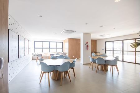 Casa de condomínio à venda com 93m², 2 quartos e 2 vagas Casa de condomínio à venda com 93m², 2 quartos e 2 vagasÁrea comum - Salão de festas