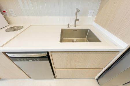 Casa de condomínio à venda com 93m², 2 quartos e 2 vagas Casa de condomínio à venda com 93m², 2 quartos e 2 vagasSala e Cozinha