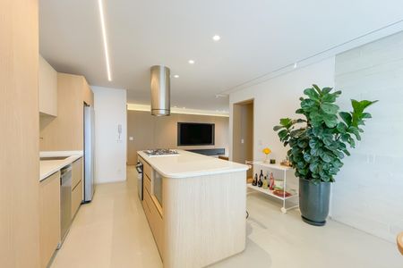 Casa de condomínio à venda com 93m², 2 quartos e 2 vagas Casa de condomínio à venda com 93m², 2 quartos e 2 vagasSala e Cozinha