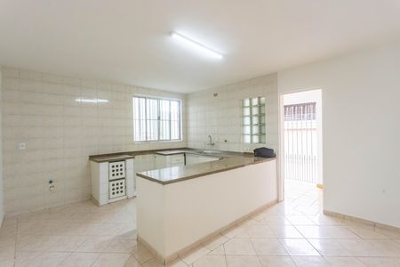 Casa à venda com 320m², 3 quartos e 4 vagasCozinha 