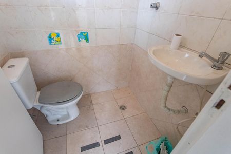 Casa à venda com 320m², 3 quartos e 4 vagasBanheiro de serviço 