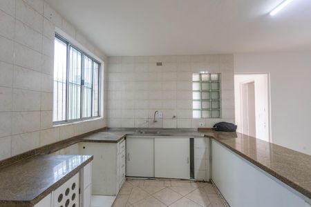 Casa à venda com 320m², 3 quartos e 4 vagasCozinha 