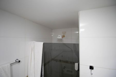 Banheiro Social de apartamento para alugar com 3 quartos, 115m² em Sqs 302, Brasília