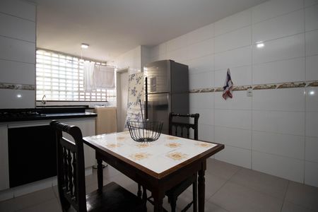 Apartamento para alugar com 115m², 3 quartos e 1 vagaCozinha e Área de Serviço