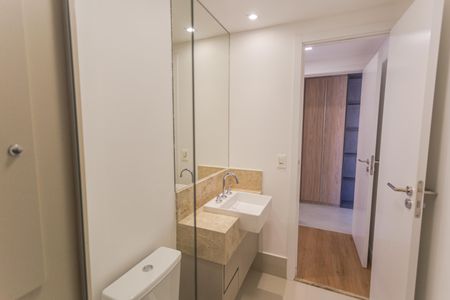 Apartamento para alugar com 77m², 2 quartos e 2 vagas Apartamento para alugar com 77m², 2 quartos e 2 vagasBanheiro da Suíte 2