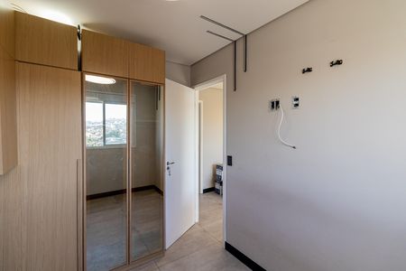 Quarto 1 de apartamento para alugar com 2 quartos, 43m² em Jardim Maringa, São Paulo