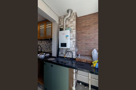 Área de Serviço e Varanda  de apartamento para alugar com 2 quartos, 43m² em Jardim Maringa, São Paulo