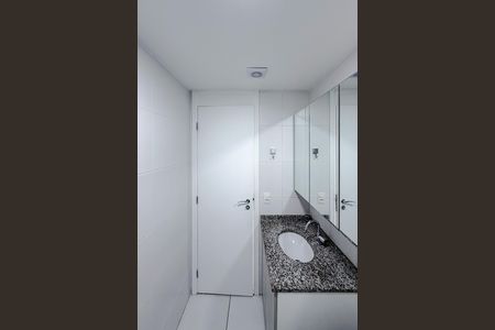 Apartamento para alugar com 51m², 2 quartos e 1 vaga Apartamento para alugar com 51m², 2 quartos e 1 vagaBanheiro
