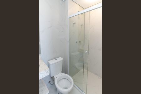 Apartamento à venda com 76m², 3 quartos e 2 vagas Apartamento à venda com 76m², 3 quartos e 2 vagasBanheiro da Suíte