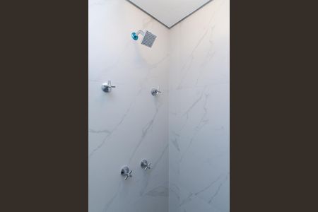 Apartamento à venda com 76m², 3 quartos e 2 vagas Apartamento à venda com 76m², 3 quartos e 2 vagasBanheiro da Suíte