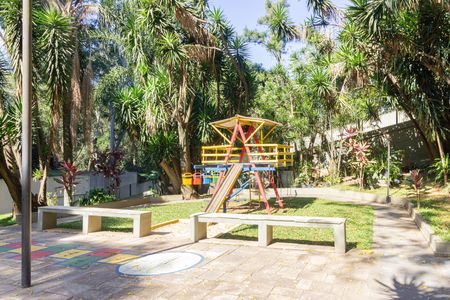 Apartamento para alugar com 58m², 2 quartos e 1 vaga Apartamento para alugar com 58m², 2 quartos e 1 vagaÁrea comum - Playground