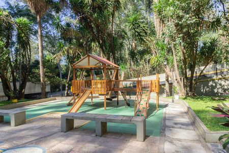 Apartamento para alugar com 58m², 2 quartos e 1 vaga Apartamento para alugar com 58m², 2 quartos e 1 vagaÁrea comum - Playground