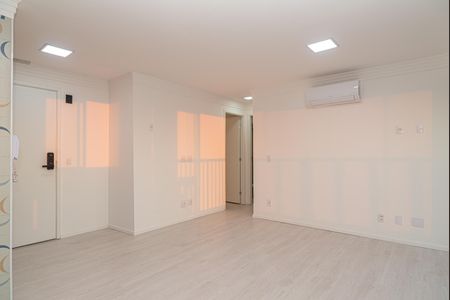 Sala de apartamento à venda com 2 quartos, 67m² em Planalto Paulista, São Paulo
