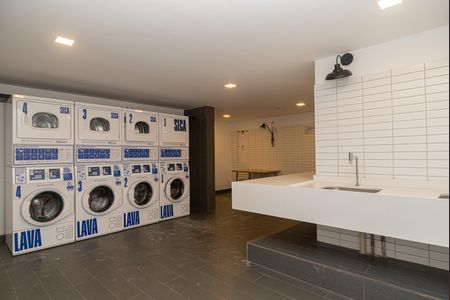 Apartamento à venda com 67m², 2 quartos e 1 vaga Apartamento à venda com 67m², 2 quartos e 1 vagaÁrea comum - Lavanderia