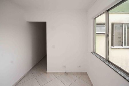 Sala de apartamento para alugar com 2 quartos, 47m² em Jardim Paraguacu, São Paulo