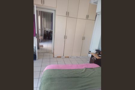 Casa de condomínio à venda com 250m², 3 quartos e 2 vagas Casa de condomínio à venda com 250m², 3 quartos e 2 vagasQuarto