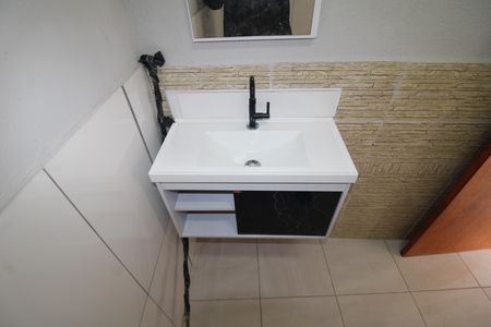 Casa para alugar com 58m², 1 quarto e sem vagaBanheiro