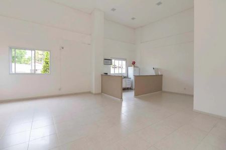 Casa à venda com 48m², 2 quartos e 1 vaga Casa à venda com 48m², 2 quartos e 1 vagaÁrea Comum - Salão de Festas