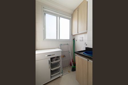 Casa à venda com 48m², 2 quartos e 1 vaga Casa à venda com 48m², 2 quartos e 1 vagaCozinha e Área de Serviço