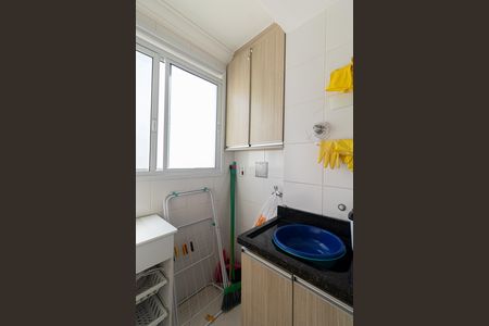 Casa à venda com 48m², 2 quartos e 1 vaga Casa à venda com 48m², 2 quartos e 1 vagaCozinha e Área de Serviço