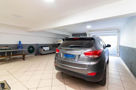 Garagem de casa à venda com 5 quartos, 260m² em Água Fria, São Paulo