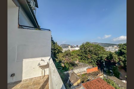 Apartamento para alugar com 54m², 2 quartos e sem vaga