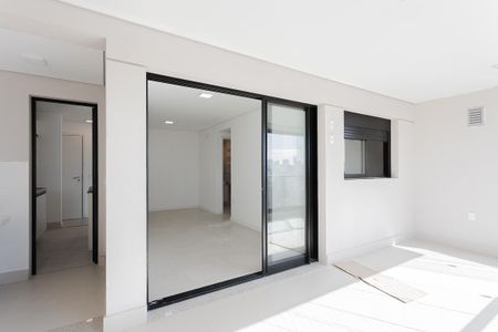 Apartamento para alugar com 73m², 2 quartos e 1 vaga Apartamento para alugar com 73m², 2 quartos e 1 vagaVaranda