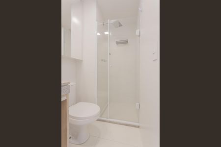 Apartamento para alugar com 73m², 2 quartos e 1 vaga Apartamento para alugar com 73m², 2 quartos e 1 vagaBanheiro da Suíte