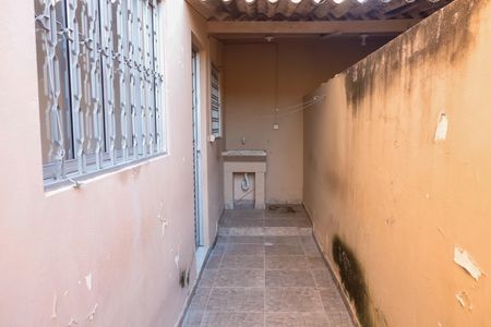 Área de serviço de casa para alugar com 1 quarto, 60m² em Quitaúna, Osasco