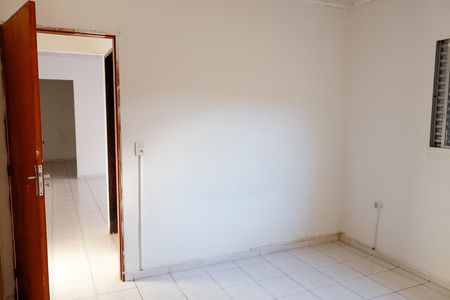 Quarto 1 de casa para alugar com 1 quarto, 60m² em Quitaúna, Osasco