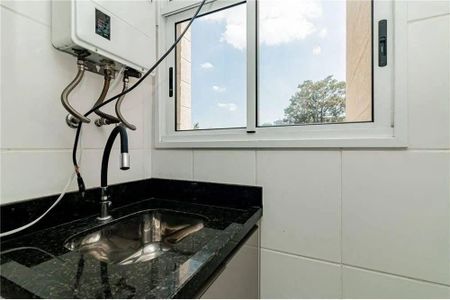 Apartamento para alugar com 64m², 2 quartos e 1 vaga Apartamento para alugar com 64m², 2 quartos e 1 vagaCozinha e Área de Serviço