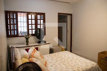 Casa à venda com 560m², 4 quartos e 4 vagas Casa à venda com 560m², 4 quartos e 4 vagasQuarto 02