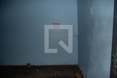 Casa à venda com 560m², 4 quartos e 4 vagas Casa à venda com 560m², 4 quartos e 4 vagasÁrea comum