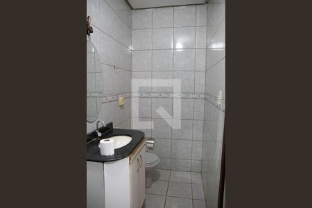 Casa à venda com 560m², 4 quartos e 4 vagas Casa à venda com 560m², 4 quartos e 4 vagasBanheiro da Suíte 1