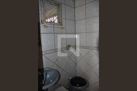 Casa à venda com 560m², 4 quartos e 4 vagas Casa à venda com 560m², 4 quartos e 4 vagasBanheiro 02
