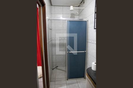 Casa à venda com 560m², 4 quartos e 4 vagas Casa à venda com 560m², 4 quartos e 4 vagasBanheiro da Suíte 1