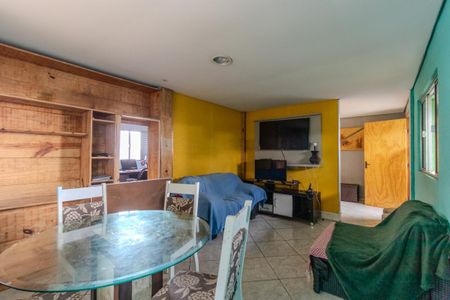 Casa à venda com 3 quartos, 121m² em Jardim Miriam, Diadema