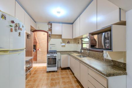 Casa à venda com 3 quartos, 232m² em Vila Camilópolis, Santo André